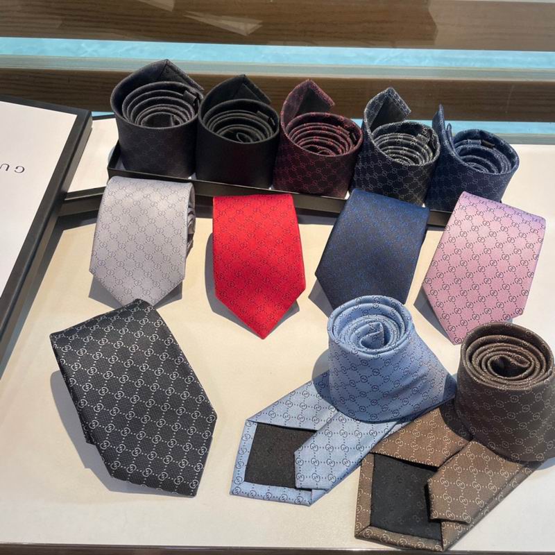 Gucci Tie hm34